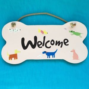 Welcome Hanging Dog Bone Wooden Sign